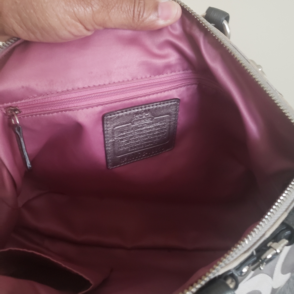 Purse - Picture 2 of 2